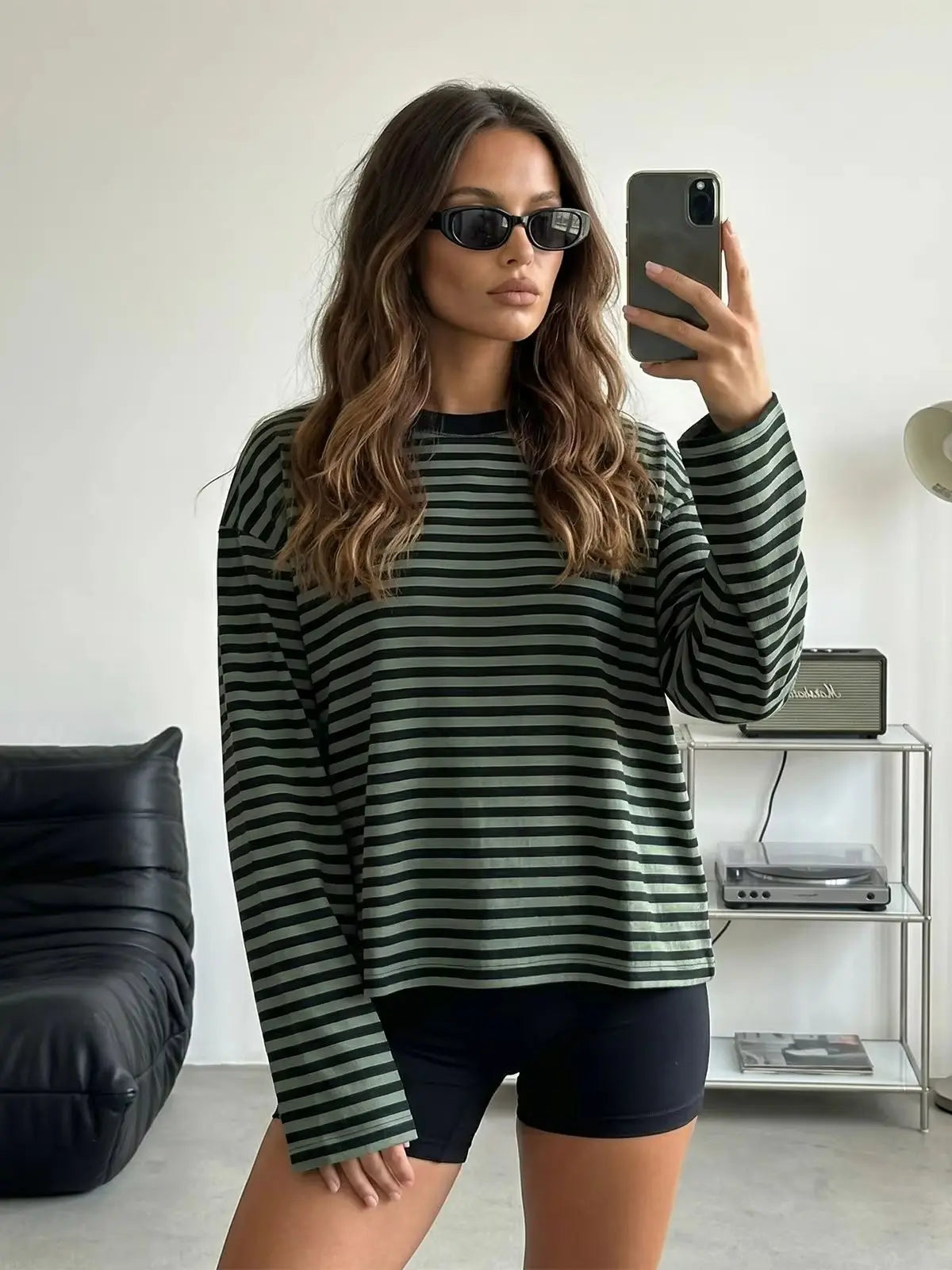 Women Long Sleeve Shirts Crew Neck Loose Sweatshirts Ladies Fall Casual Striped Top Streetwear