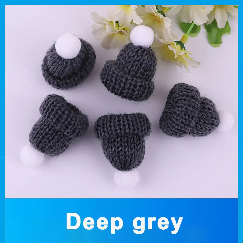 10-50Pcs Mini Knitting Hats Christmas DIY Craft Knitting Doll Hats Mini Wool Hat for Christmas Tree Ornaments DIY Hair Accessory