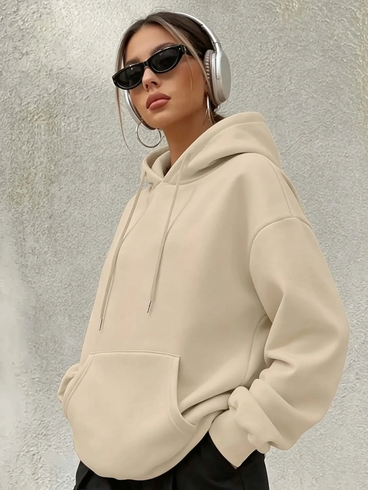 Women's loose-fitting hooded long-sleeved drawstring kangaroo pocket pullover hoodie, casual street style, autumn daily wear