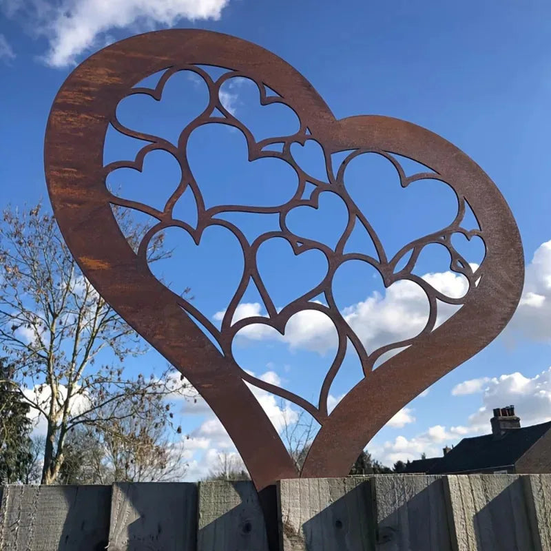Rustic Metal Heart Garden Stake Iron Heart Silhouette Yard Art Farmhouse Outdoor Christmas Easter Halloween Decor